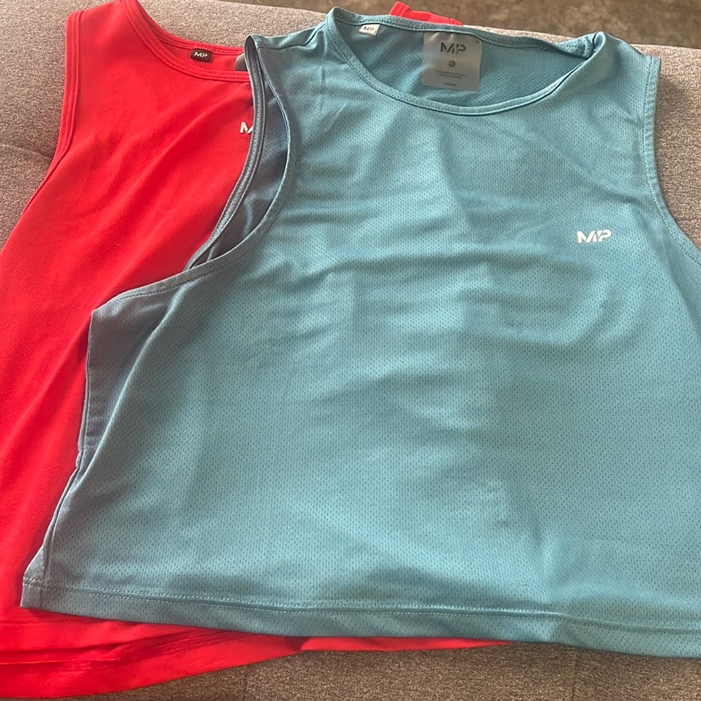 Two MP Training Cropped Tanks